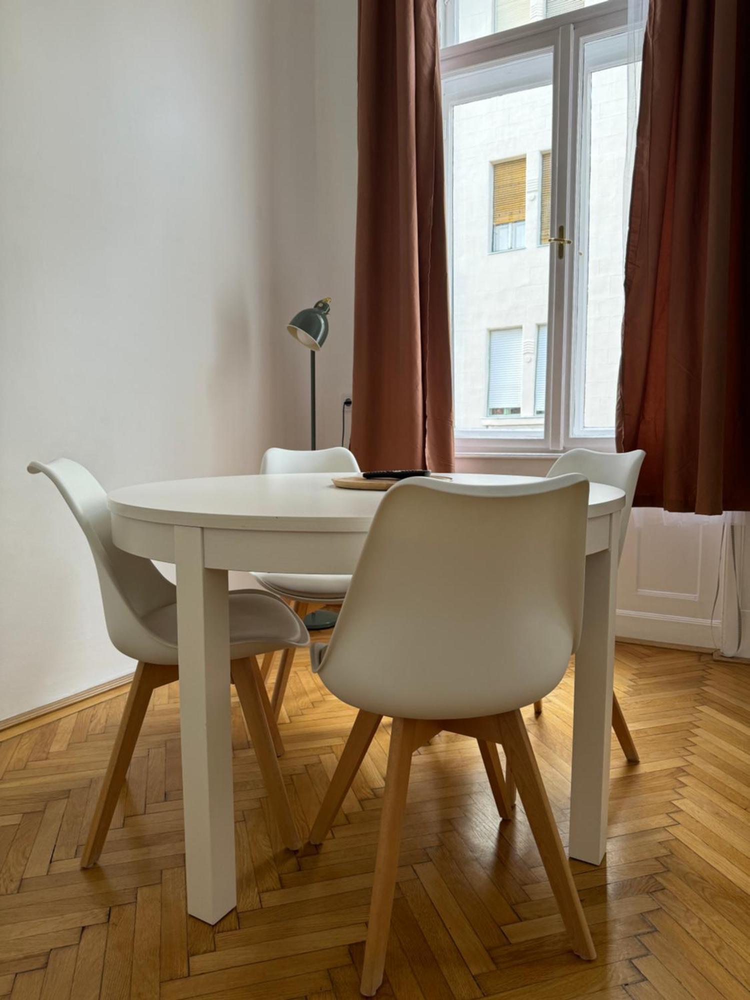 V Apartman
